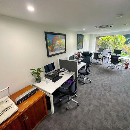 Holiday Inn & Suites Port Moresby By Ihg Exteriör bild