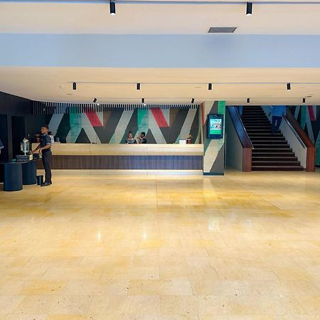 Holiday Inn & Suites Port Moresby By Ihg Exteriör bild