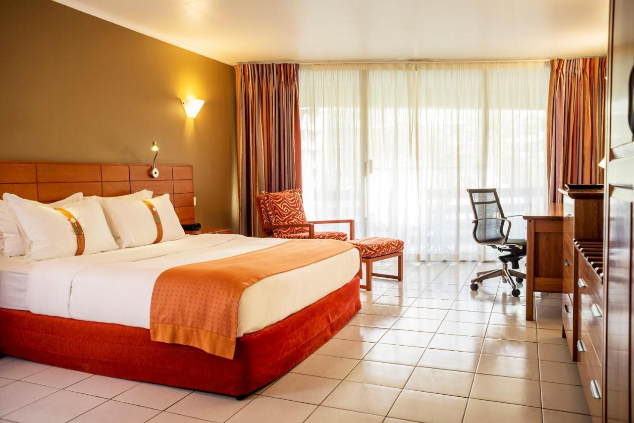 Holiday Inn & Suites Port Moresby By Ihg Exteriör bild