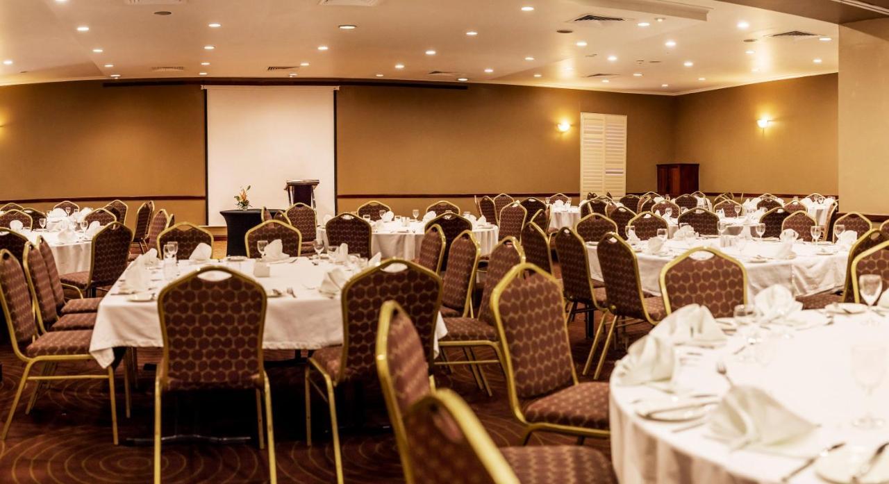 Holiday Inn & Suites Port Moresby By Ihg Exteriör bild