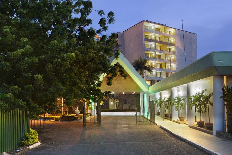 Holiday Inn & Suites Port Moresby By Ihg Exteriör bild